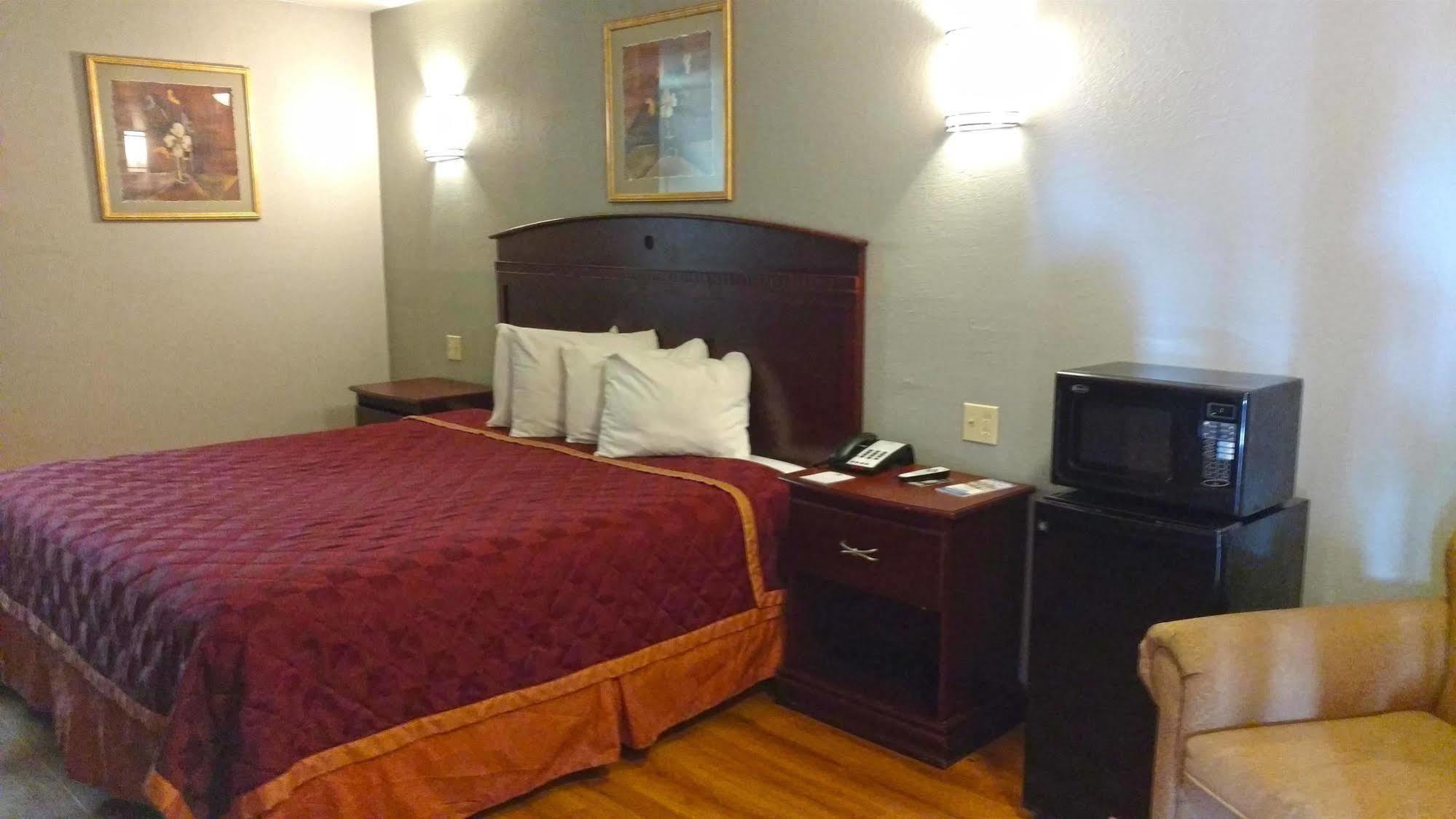 Americas Best Value Inn Mckinney Esterno foto